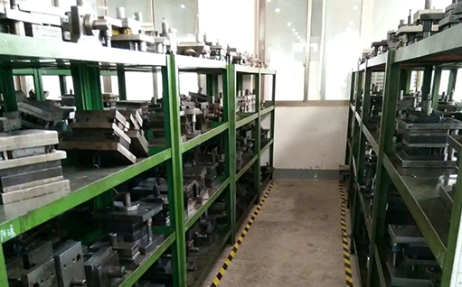 模具车间7
